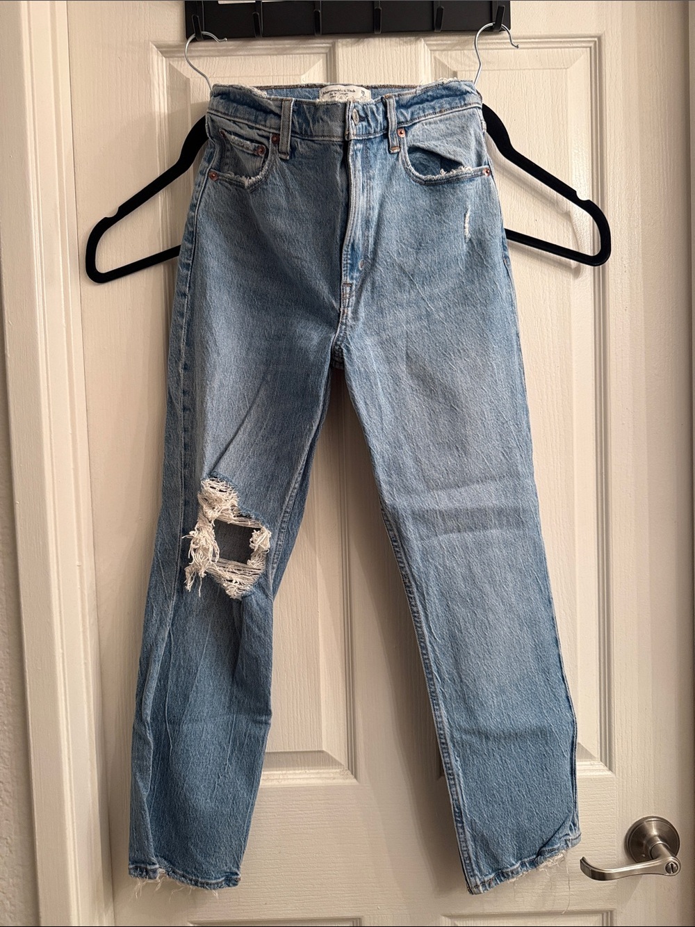 Abercrombie & Fitch 90s straight ultra high rise jeans- petite length